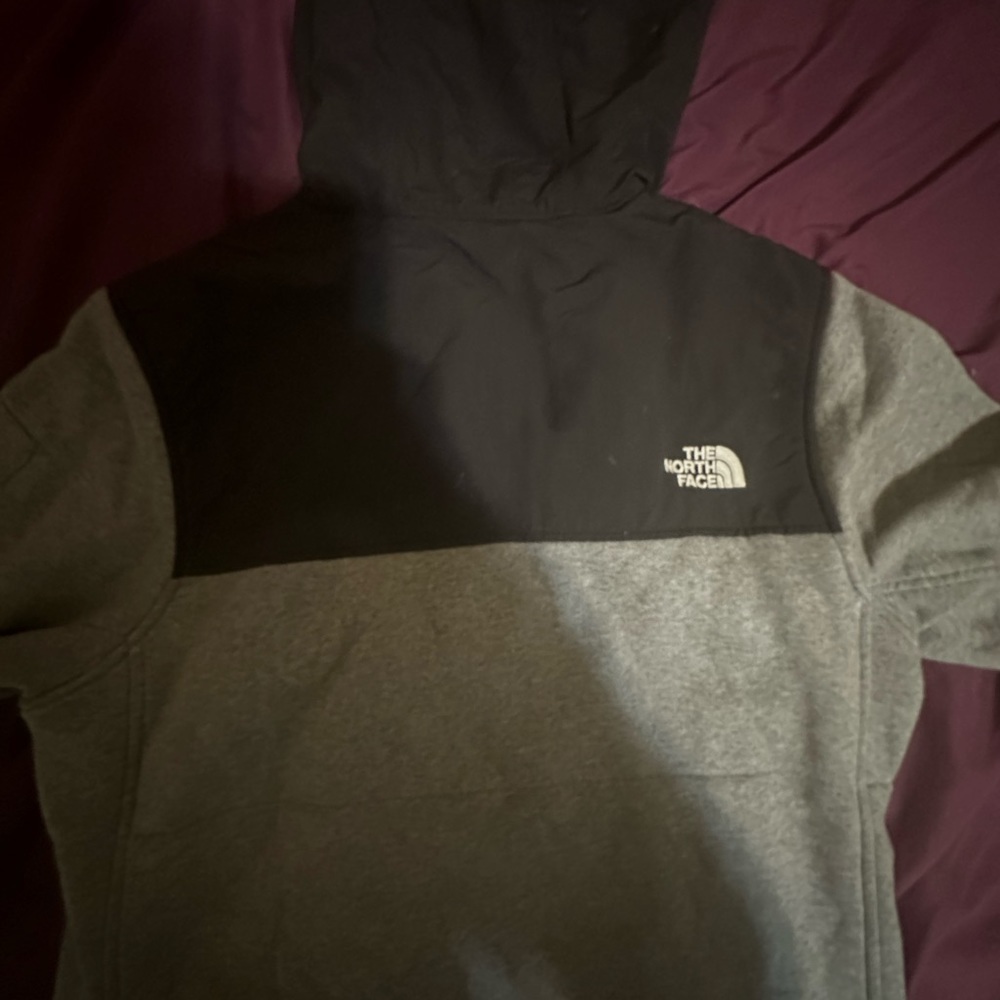 black&grey full zip up/button up